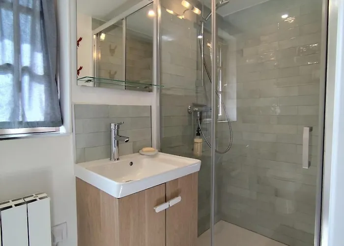 Le Refuge Arbore Holiday home *